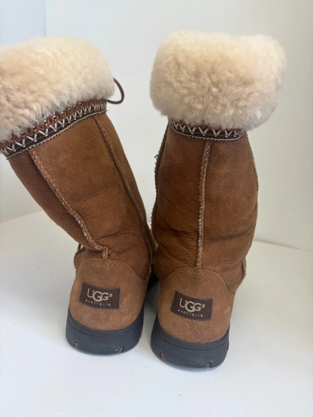 UGG Chestnut Leather Shearling-Cuff Winter Boots US Size 8